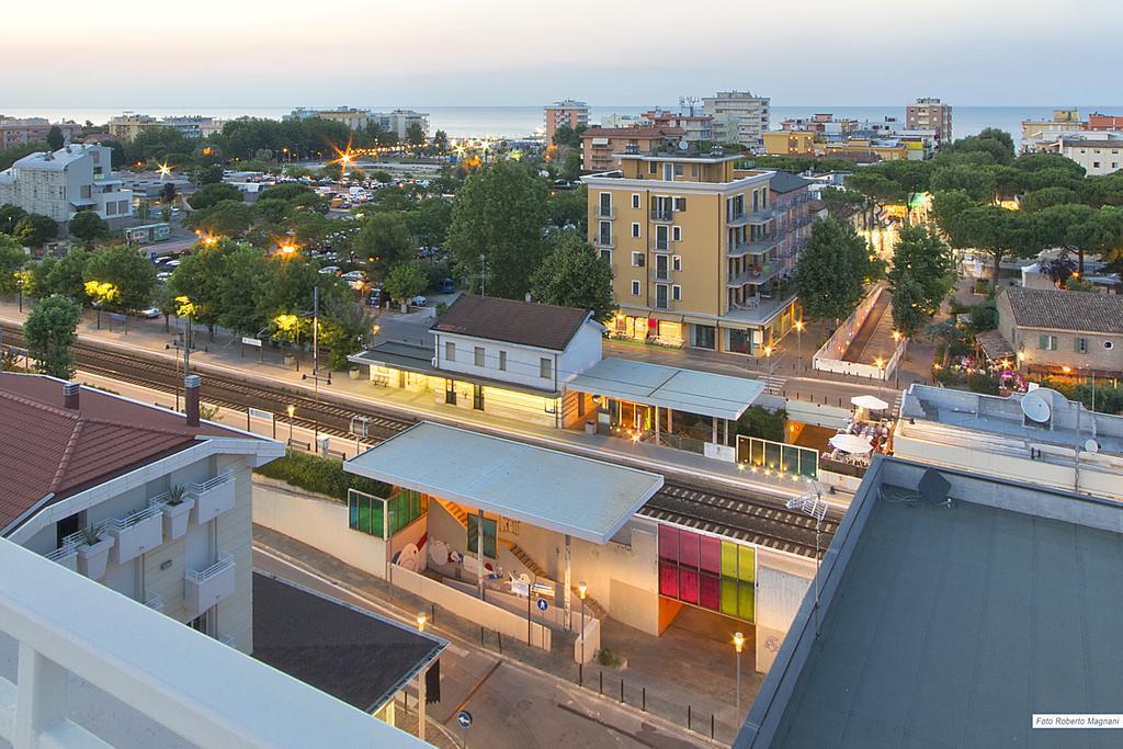 Apartamento Attico Stema Luxury Misano Adriatico Exterior foto