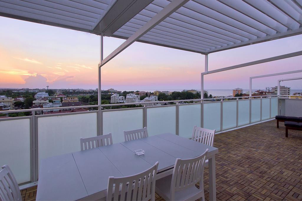 Apartamento Attico Stema Luxury Misano Adriatico Exterior foto